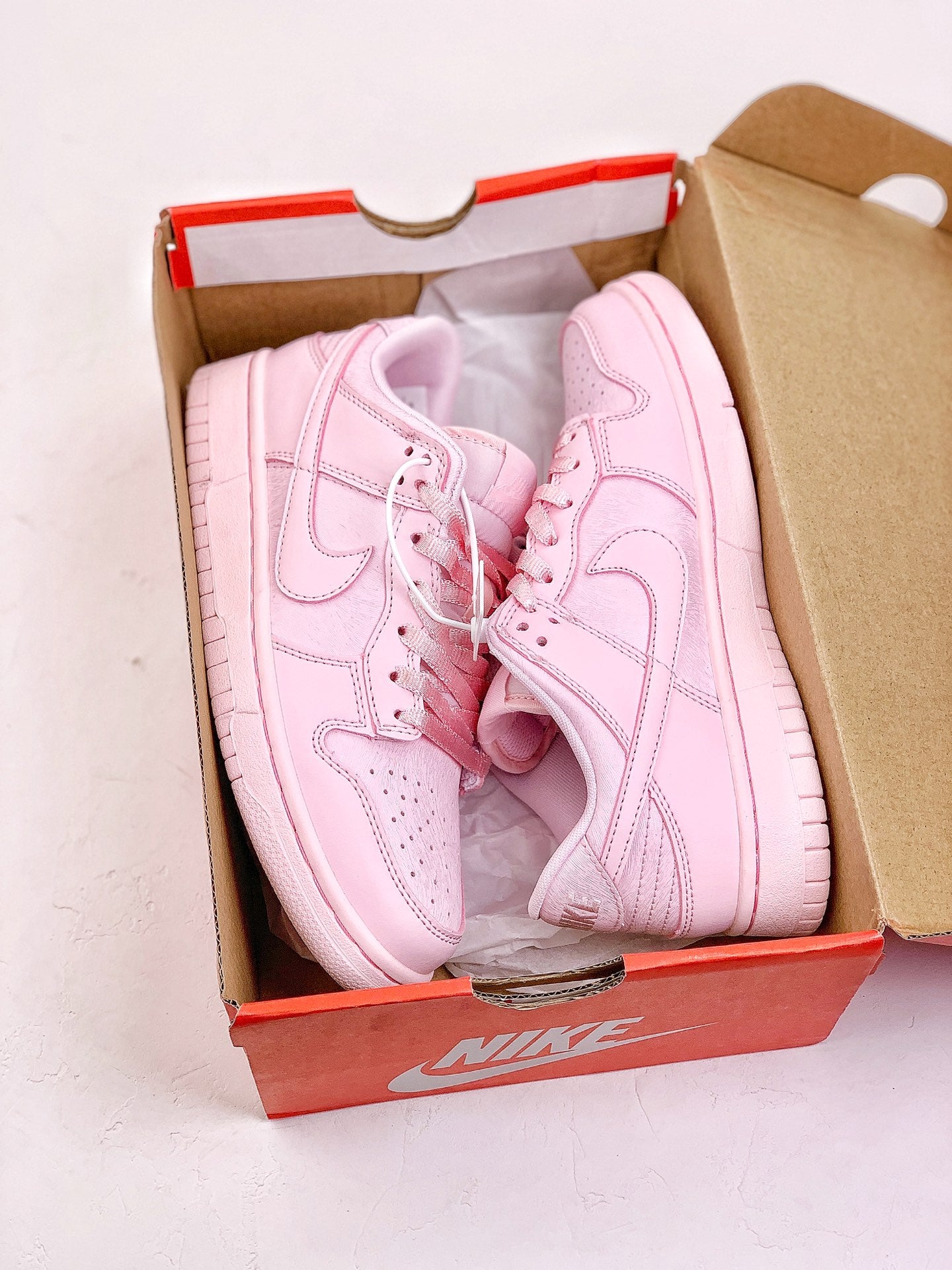 SB Zoom Dunk Low Pink