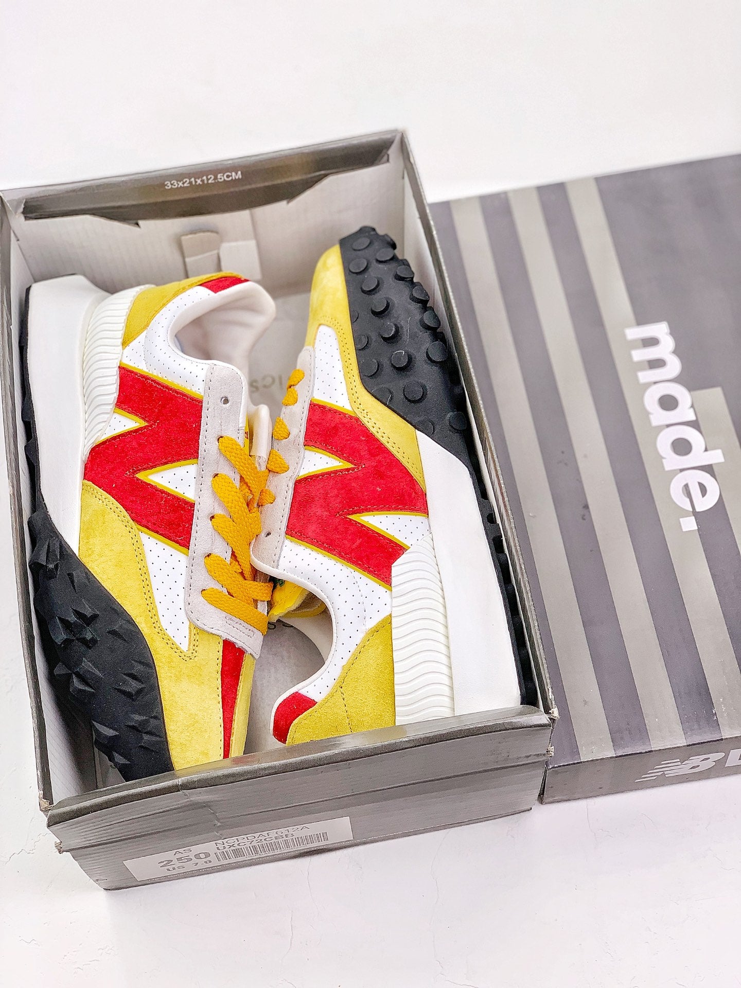 NB UXC72 yellow
