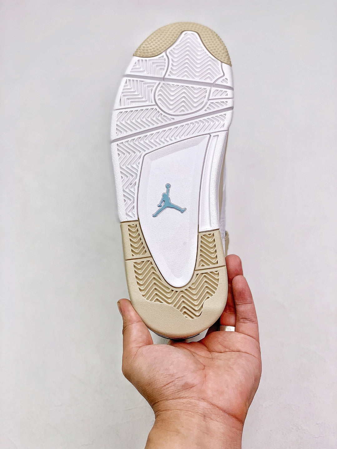 Air Jordan 4 Retro "Linen" AJ4