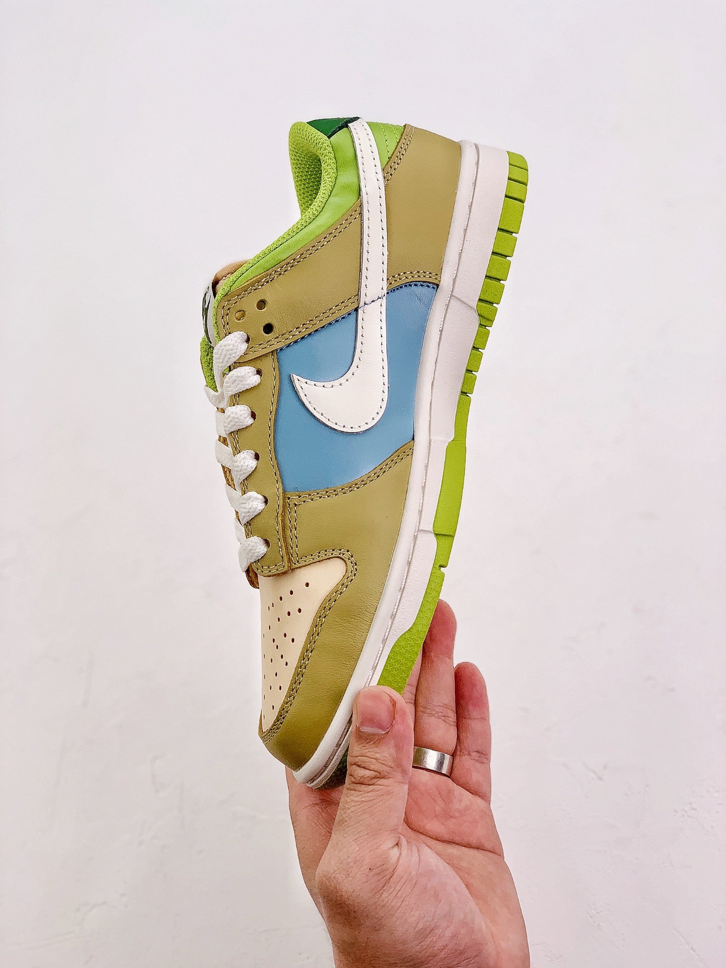 SB Dunk Low Green