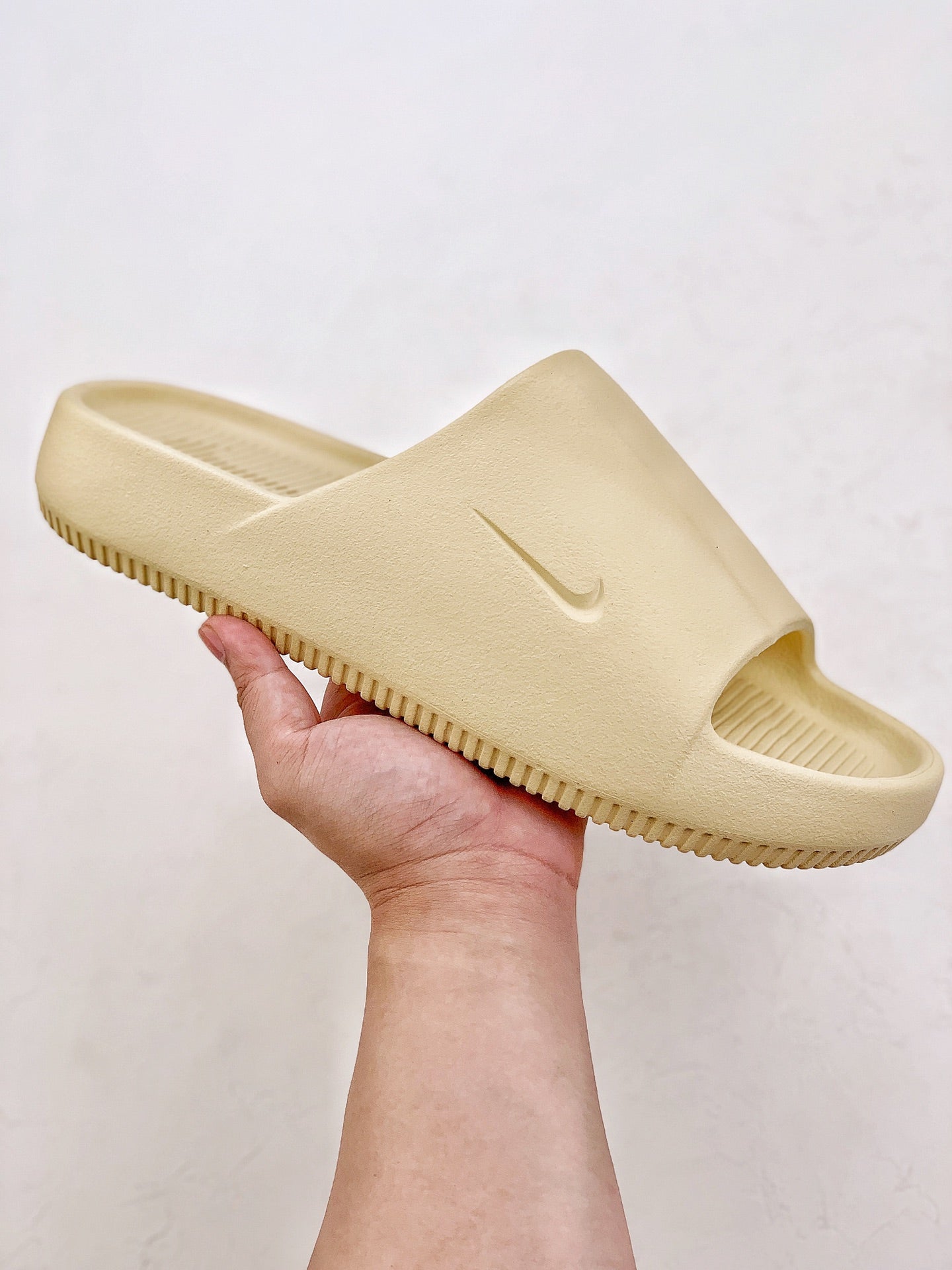 Nk. Calm slide