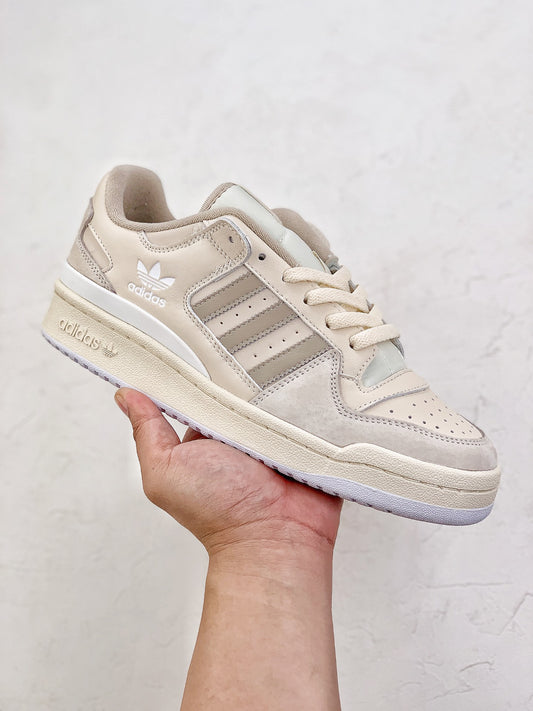 AD. Originals Forum