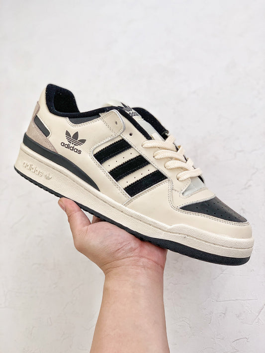 AD. Originals Forum