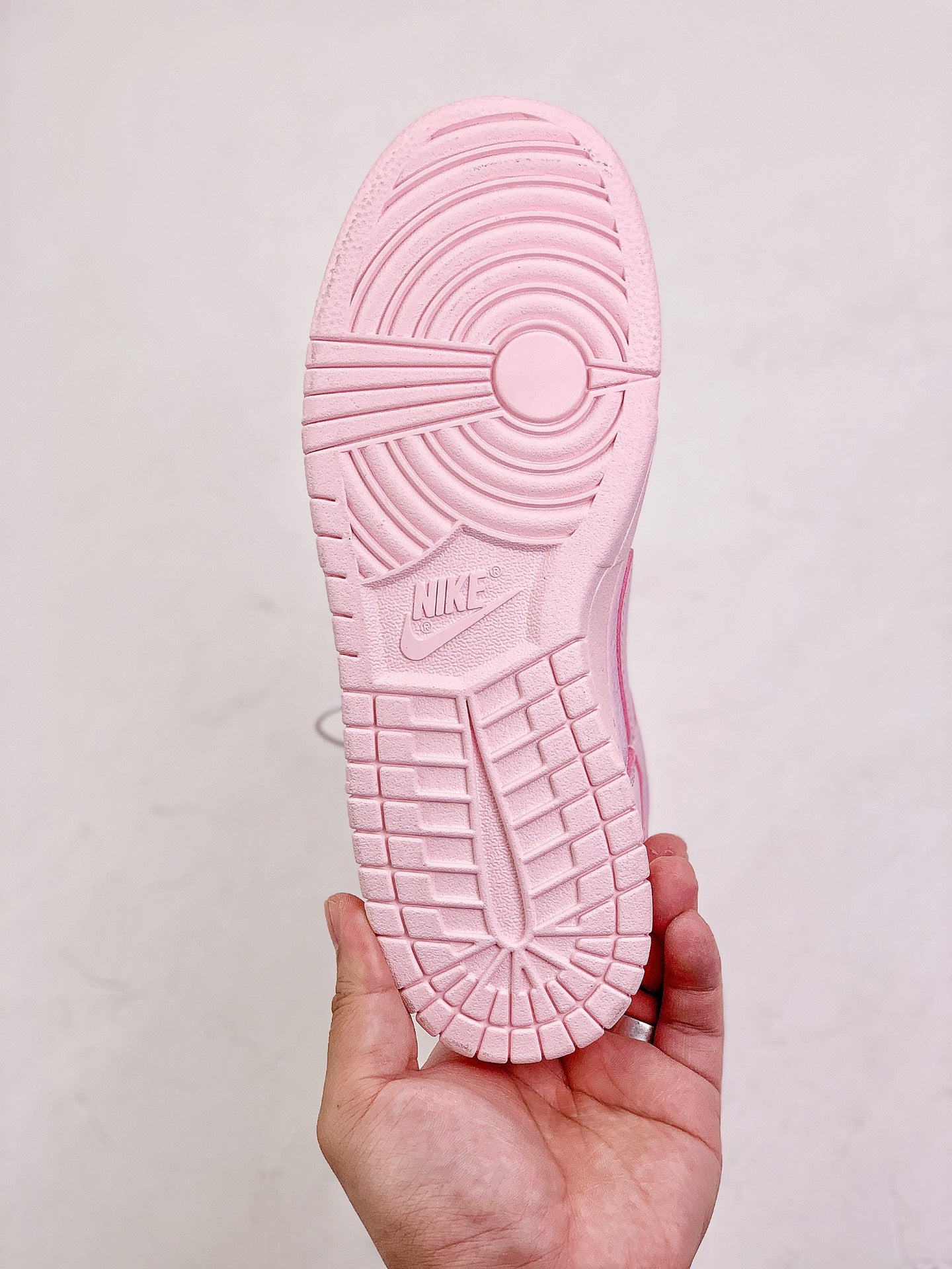 SB Zoom Dunk Low Pink