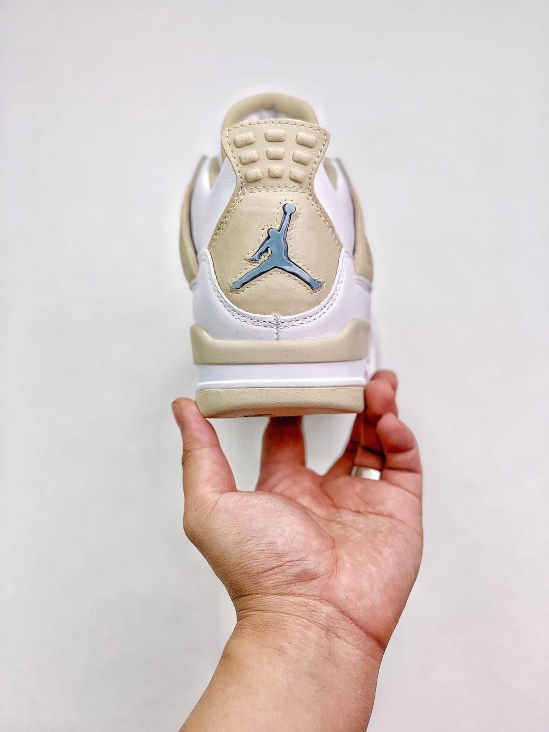 Air Jordan 4 Retro "Linen" AJ4