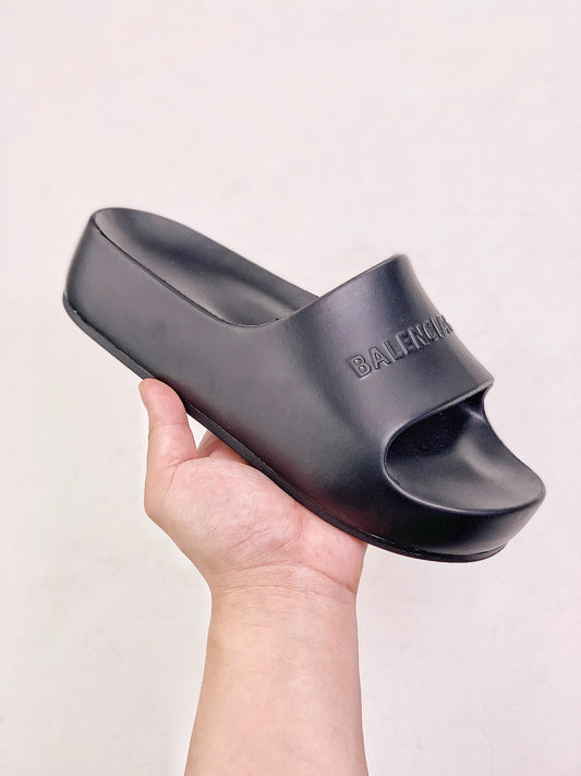Balen. Slides black