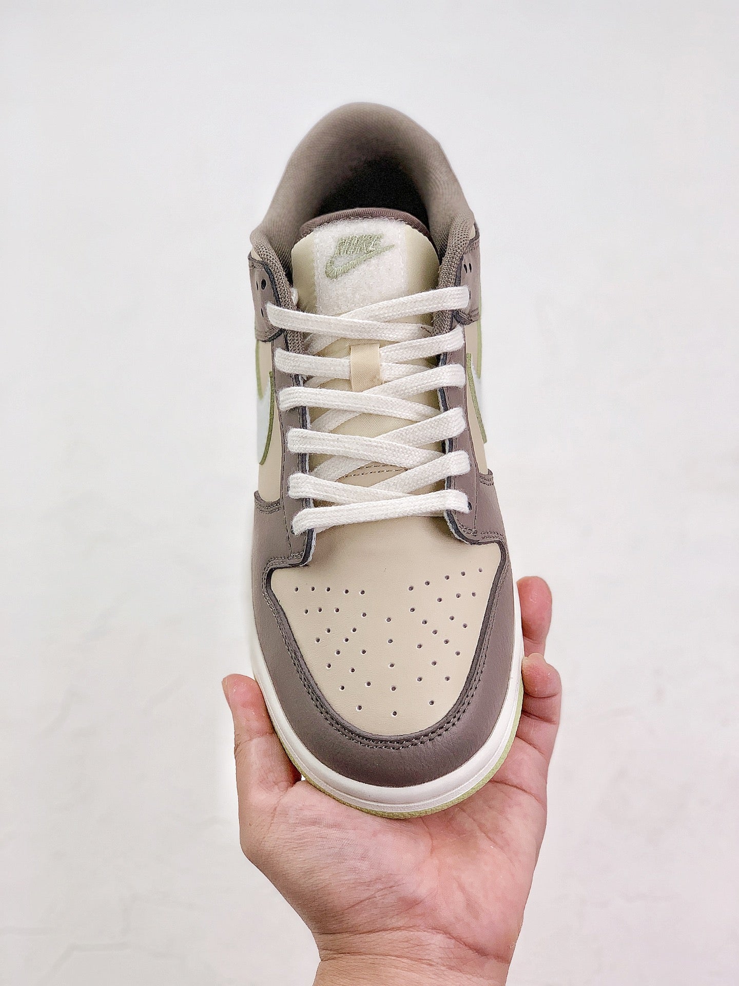 Dunk Low “Velcro Tongue”