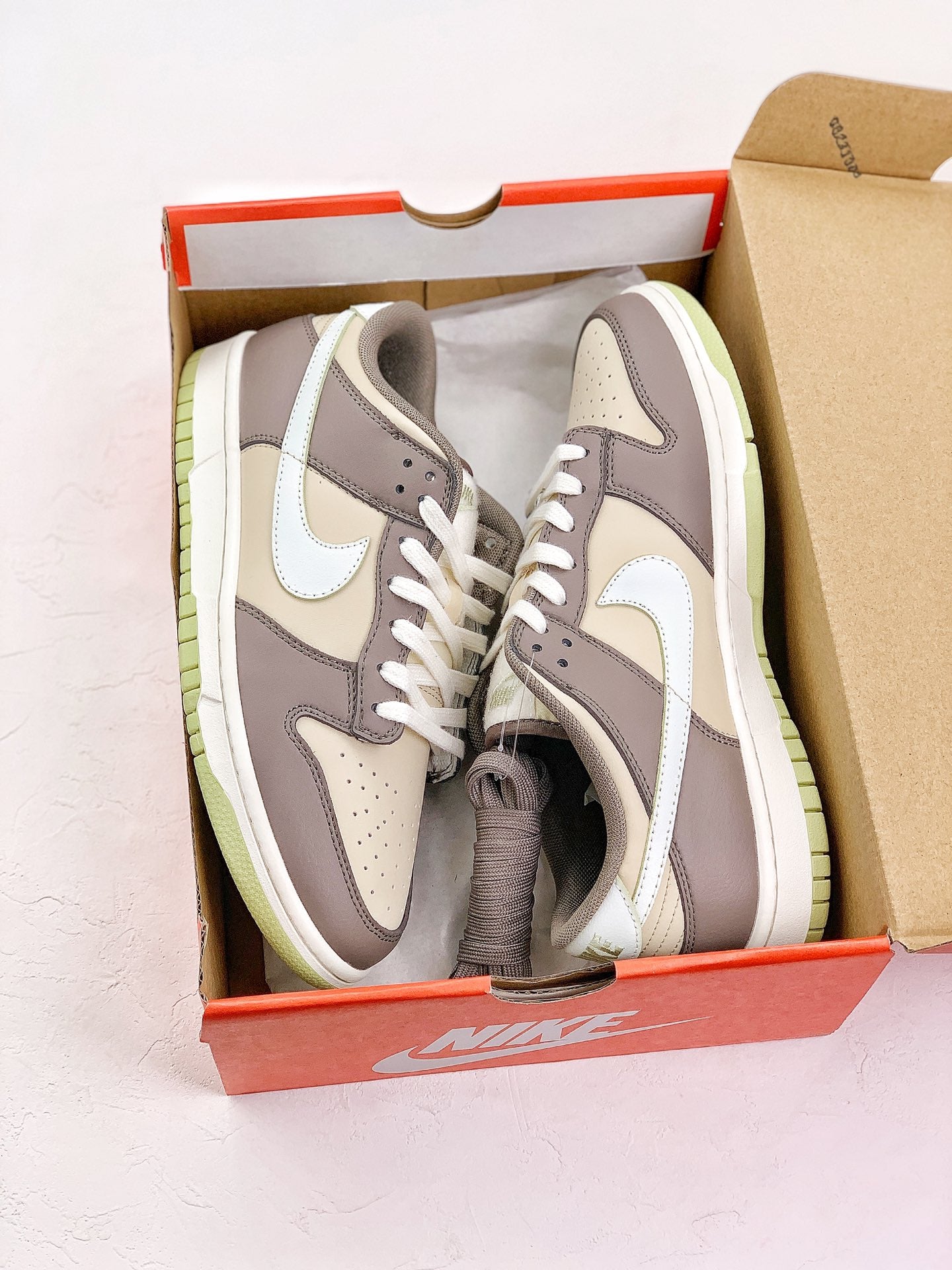 Dunk Low “Velcro Tongue”